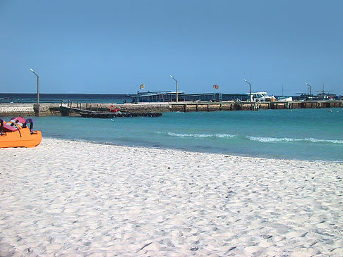 Der weiße Sandstrand der Malediven Fotos