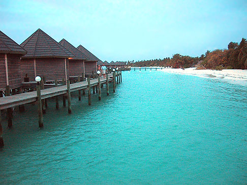 Der weiße Sandstrand der Malediven Fotos